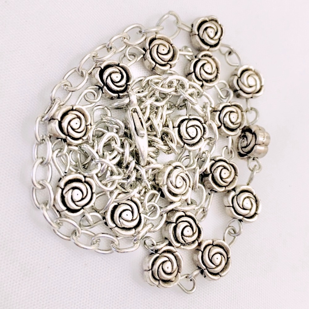 Dainty Rose Silver Flower Necklace